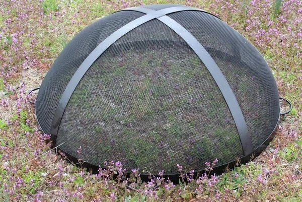 Fire Pit Art 27.5' Spark Guard
